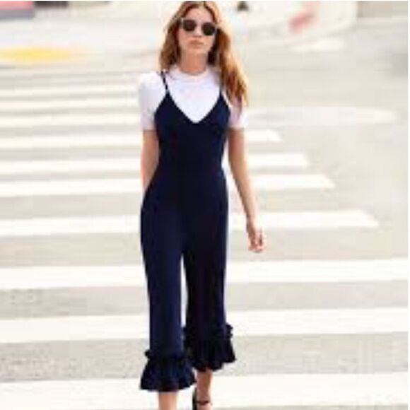 Gianni Bini Stella Navy Blue Ruffle Legs Jumpsuit Size 4 NWT Wedding Guest - Picture 3 of 10
